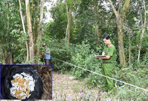 Khu vực cơ quan Công an phát hiện số vàng bị cất giấu.