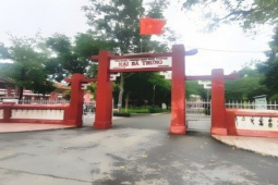 Tin tức trong ngày - Vụ cô giáo bị bẻ tay đẩy ra khỏi lớp tại Huế: Bổ nhiệm mới hiệu trưởng