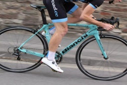 Thị trường - Tiêu dùng - Cận cảnh chiếc xe đạp đắt ngang ô tô từng xuất hiện ở Việt Nam khiến dân tình tò mò