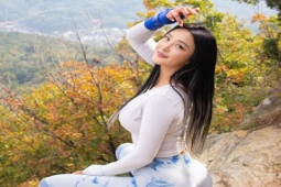 Thời trang - Hot gymer khéo mix đồ với quần legging như "vẽ lên thân" đi phượt