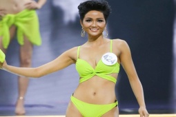 Body như tạc tượng, cơ bụng không chút mỡ thừa của cô gái Việt có "Vẻ đẹp vượt thời gian"