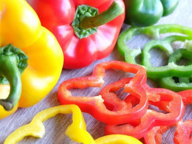 Ẩm thực - Ớt chuông giàu dinh dưỡng nhưng những người này chớ nên ăn kẻo rước bệnh vào người