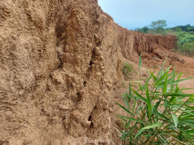 Nhiều vị trí nguy cơ tiếp tục sạt lở cao, nhất là vào mùa mưa.