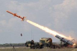 Thế giới - Ukraine tuyên bố tăng sức mạnh cho tên lửa "Thủy Thần" từng phá hủy hệ thống S-400 của Nga