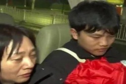 Bạn trẻ - Cuộc sống - Chàng trai nghèo bất ngờ phát hiện mình là con đại gia sau 25 năm