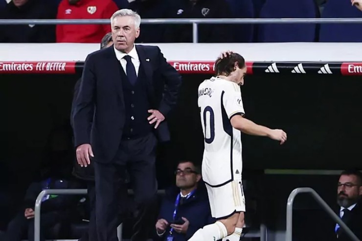 HLV Ancelotti vẫn đang xoay xở tốt dù thiếu nhiều trụ cột