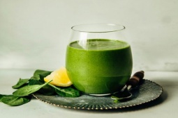 Làm đẹp - Những loại sinh tố màu xanh giúp da đẹp dáng thon