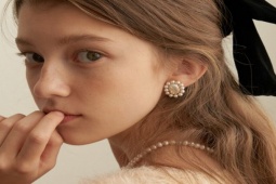 Thời trang - Những cách mix vòng ngọc trai sang chảnh, quyến rũ