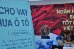 Chật vật thu hồi nợ vay tiêu dùng