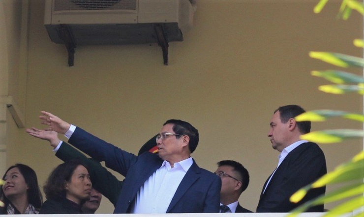 Hình ảnh Thủ tướng Phạm Minh Chính và Thủ tướng Belarus uống cà phê, thăm Cột cờ Hà Nội - 3