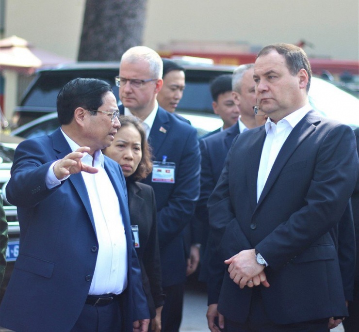 Việt Nam và Belarus kế thừa mối quan hệ hữu nghị truyền thống và hợp tác nhiều mặt tốt đẹp đã có giữa Việt Nam và Liên Xô trước đây, duy trì thường xuyên trao đổi đoàn và tiếp xúc các cấp, bao gồm cấp cao. Ảnh: VIẾT THỊNH.