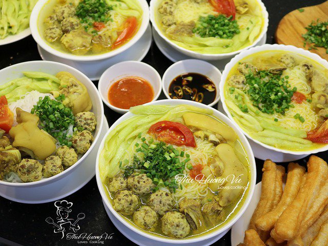 Món bún dọc mùng dễ ăn, thích hợp đổi khi cả nhà chán cơm.