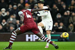 Nóng bảng xếp hạng Ngoại hạng Anh: Tottenham - Newcastle gục ngã, MU hưởng lợi