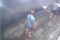 Pháp luật - Án mạng từ chuyện nhắc đi tiểu trước trụ sở