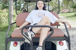 Thời trang - Phương Mỹ Chi chuộng quần short, váy ngắn khoe dáng ở tuổi đôi mươi