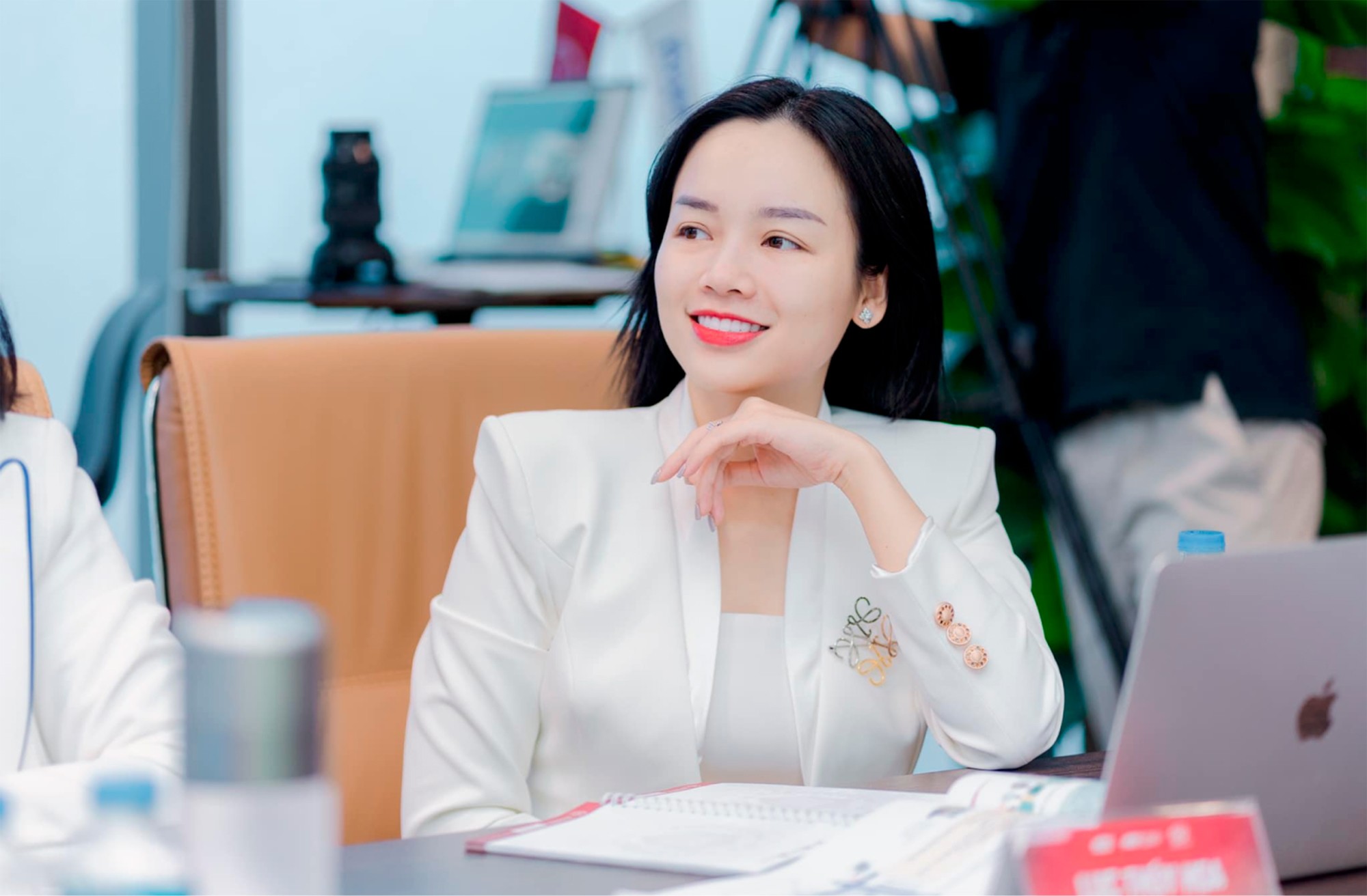 Chị Lục Thúy Hoa thường xuyên tham gia các khóa học về phát triển bản thân và kinh doanh