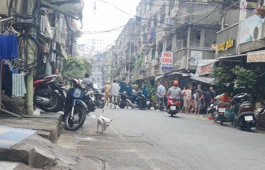 Lực lượng chức năng đang phong tỏa hiện trường