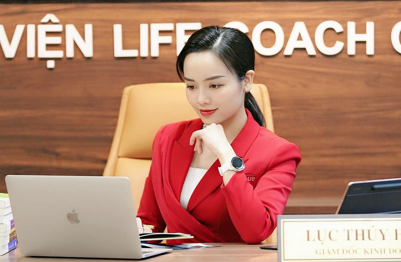 SCCO GEIN Lục Thuý Hoa: Phụ nữ độc lập là người có sự nghiệp vững vàng