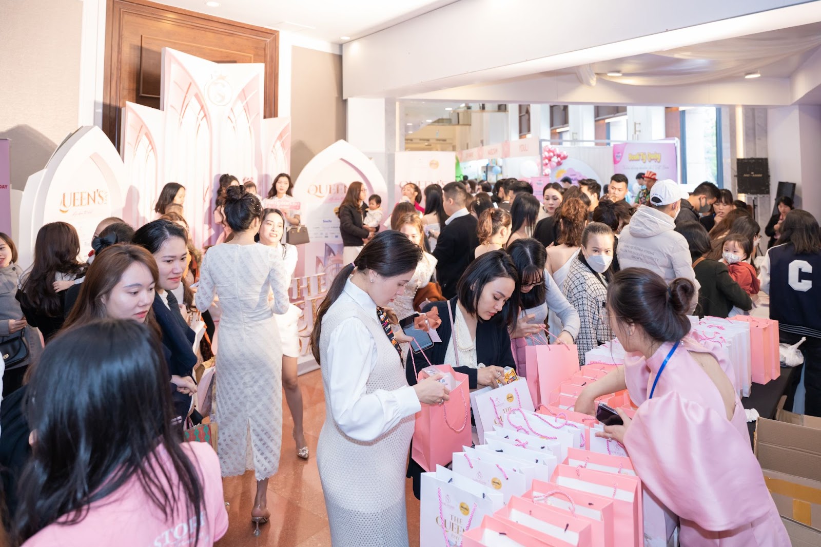 05 lý do The Queen’s Day 2023 trở thành sự kiện cộng đồng Mẹ & Bé được mong chờ nhất tháng 12 - 1