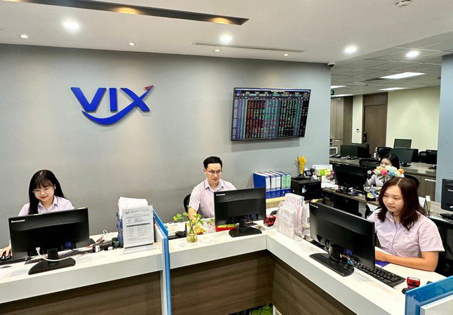 Chứng khoán VIX bị phạt hàng trăm triệu do sai phạm về cho vay margin, cho khách đặt lệnh mua chứng khoán khi không đủ tiền.