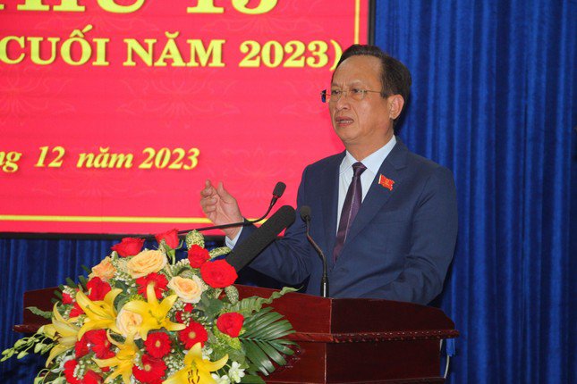 Ông Phạm Văn Thiều - Chủ tịch UBND tỉnh Bạc Liêu - phát biểu tại kỳ họp.