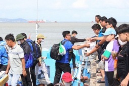 Giáo dục - du học - Bậc THCS ở TPHCM không phải đóng học phí, học sinh xã đảo được miễn tiền đi đò