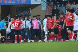 Bóng đá - HLV Gong Oh Kyun nổi giận, muốn "ăn thua đủ" với cầu thủ Nam Định