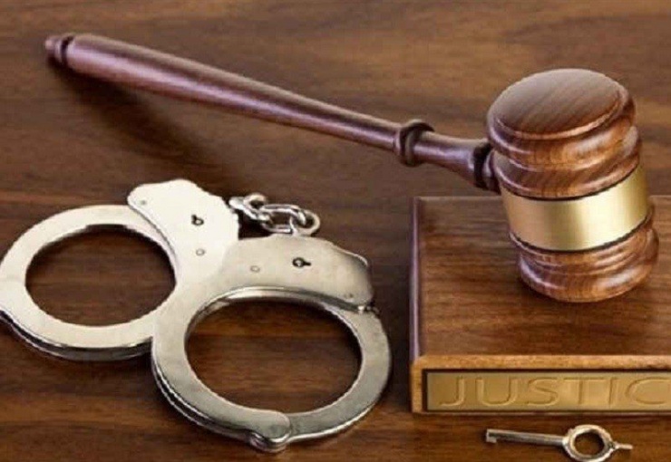 Tài xế bỏ lại xe bồn chở xăng rồi ẵm 1 tỉ đồng trốn vào TP.HCM - 1