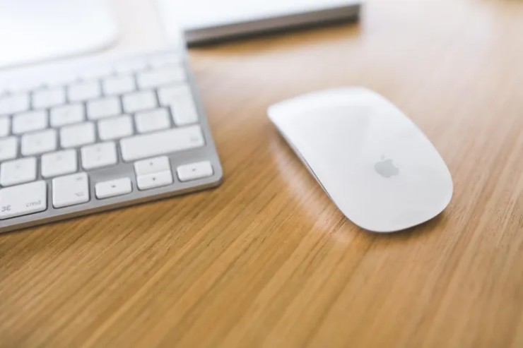 Magic Mouse là một trong những phụ kiện tệ hại của Apple nhưng vẫn chưa được làm mới.