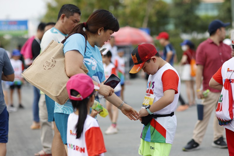Hừng hực tinh thần thể thao của hơn 1.000 vận động viên nhí ở giải Kids Run mùa 6 tại TP. HCM - 3