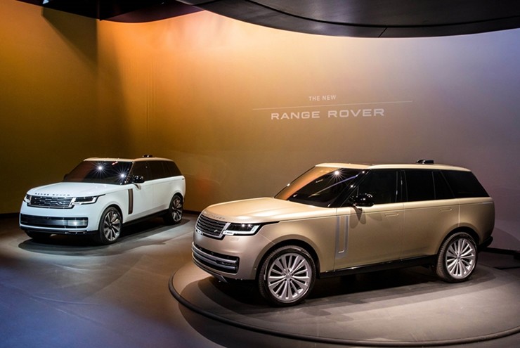Range Rover bị triệu hồi hơn 1.500 xe vì lỗi rò rỉ dầu động cơ - 1