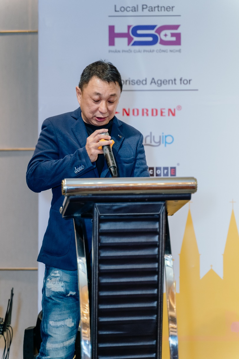 Ông: Andy Lee, CEO Cemtes International phát biểu tại sự kiện