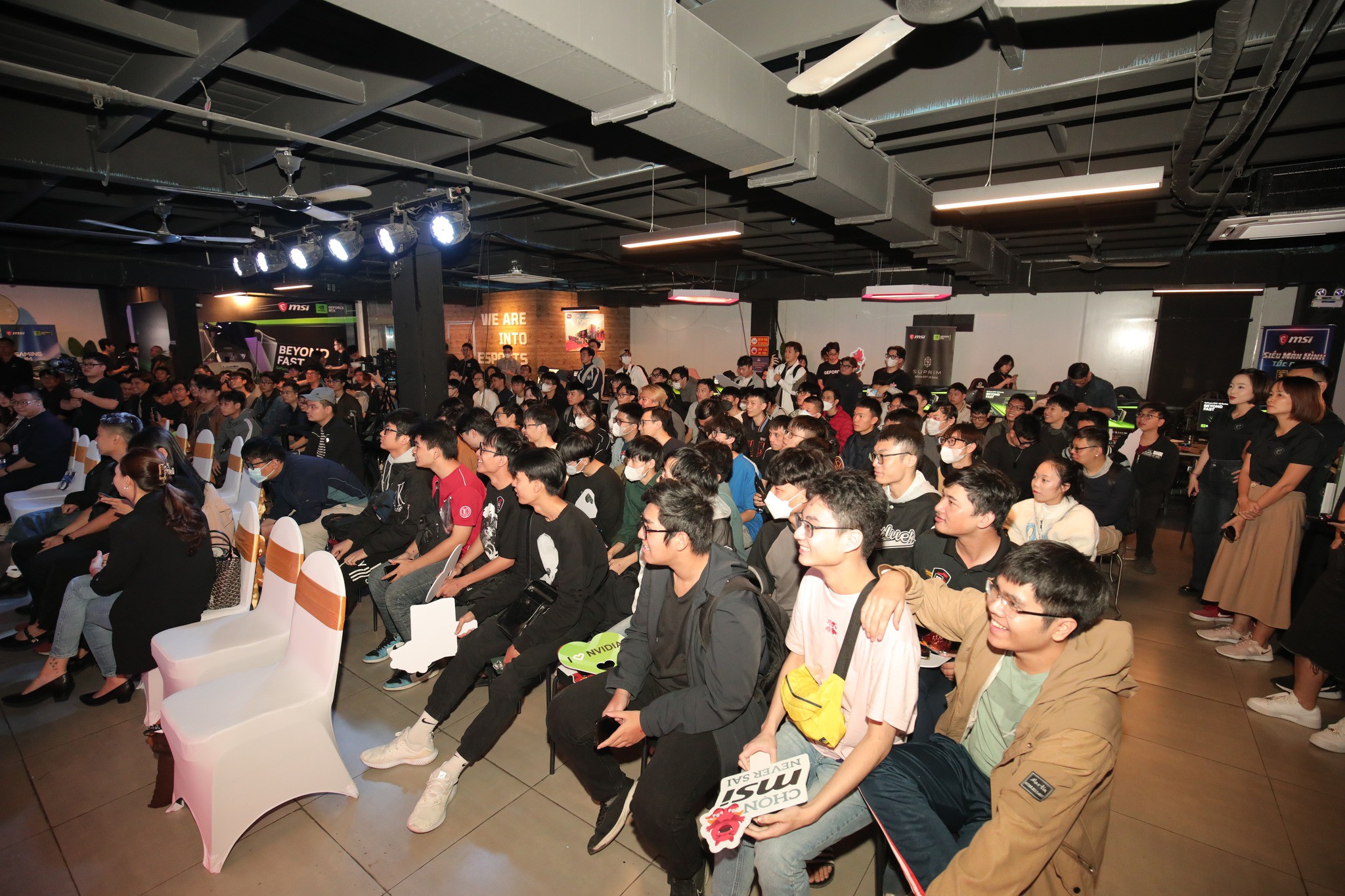 CEO NVIDIA bất ngờ xuất hiện tại sự kiện Geforce Fans Party - 2