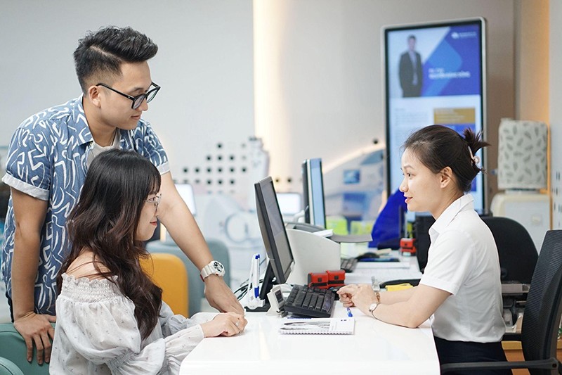 Phương pháp SMILE pro DND được nhiều du học sinh lựa chọn để tháo kính trong mùa lễ hội năm nay