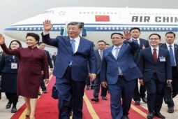 Tổng Bí thư, Chủ tịch nước Trung Quốc Tập Cận Bình đến Hà Nội, bắt đầu chuyến thăm chính thức Việt Nam