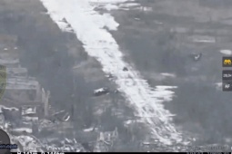Thế giới - Ukraine đăng video UAV FPV lần đầu phá hủy robot quân sự Nga ở Avdiivka