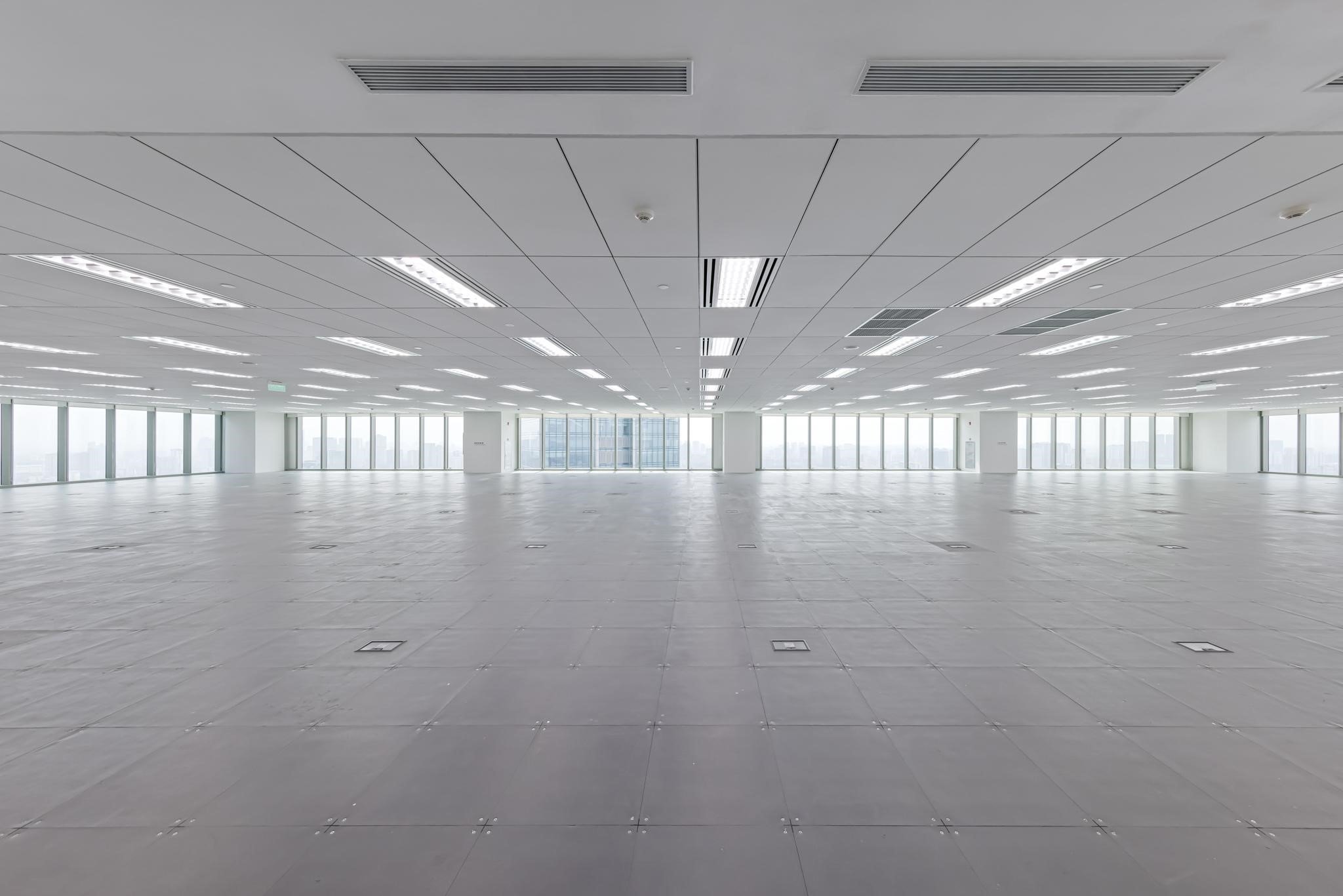 Thiết kế mặt sàn không cột rộng đến 1.200 m2 với tầm nhìn bao quát ra Hồ Tây và trung tâm thành phố.