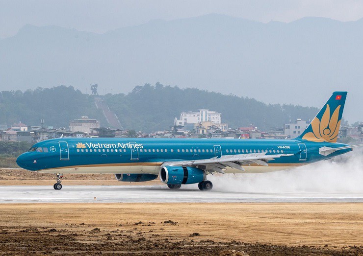 Lương và thù lao lãnh đạo Vietnam Airlines vẫn tăng mạnh dù nhiều năm kinh doanh thua lỗ