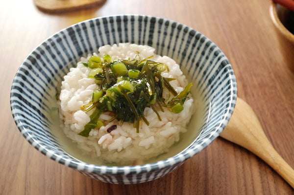 Kiểu ăn cơm kỳ lạ này của người Nhật khiến du khách tròn mắt ngạc nhiên - 5