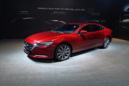 Giá xe Mazda6 niêm yết và lăn bánh tháng 12/2023, giảm 50% LPTB