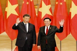 Tin tức trong ngày - Tổng Bí thư, Chủ tịch nước Trung Quốc Tập Cận Bình hội kiến Chủ tịch Quốc hội Vương Đình Huệ