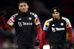 Bóng đá - MU có thể mất 13 SAO đấu Liverpool, fan hoài nghi vụ Rashford &amp; Martial "bị ốm"