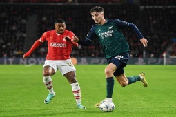 Bóng đá - Video bóng đá PSV Eindhoven - Arsenal: "Kép phụ" lên tiếng, hàng thủ báo hại (Cúp C1)