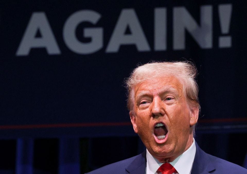 Ông Trump phát biểu tại một cuộc vận động tranh cử ở thị trấn Wolfeboro, bang New Hampshire, Mỹ ngày 9/10/2023. Ảnh: Reuters