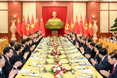 Việt Nam - Trung Quốc: Phát triển vững chắc, ổn định, lâu dài