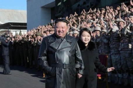 Con gái ông Kim Jong-un được gọi là "Tướng quân Sao mai"