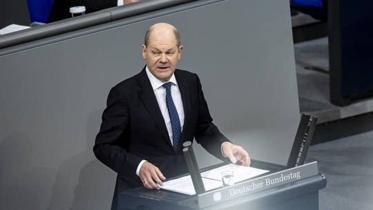 Thủ tướng Đức Olaf Scholz phát biểu trước các nghị sĩ ở Berlin ngày 13/12/2023. Ảnh: Imago