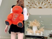 "Bà trùm kim cương đất Sài thành" hiếm hoi mới diện quần ngắn để lộ cặp chân thon như nữ sinh