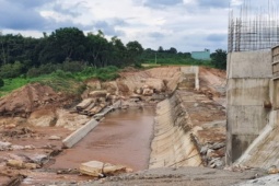 Tin tức trong ngày - Phạt chủ đầu tư và đơn vị thi công thủy điện Ia Glae 2