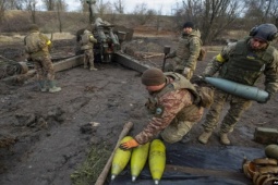 Thế giới - Nghị sĩ Ukraine cảnh báo nguy cơ cạn kiệt vũ khí, có thể mất thêm lãnh thổ